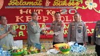 Rayakan HUT ke 20, KBPP Polri Sumsel Potong Tumpeng