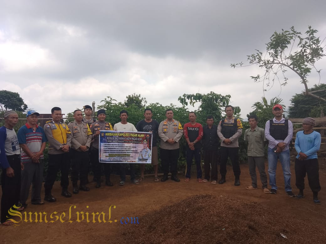 Bersama komunitas motor trail, Kapolres Pagar Alam Patroli dan sosialisasi Karhutlah