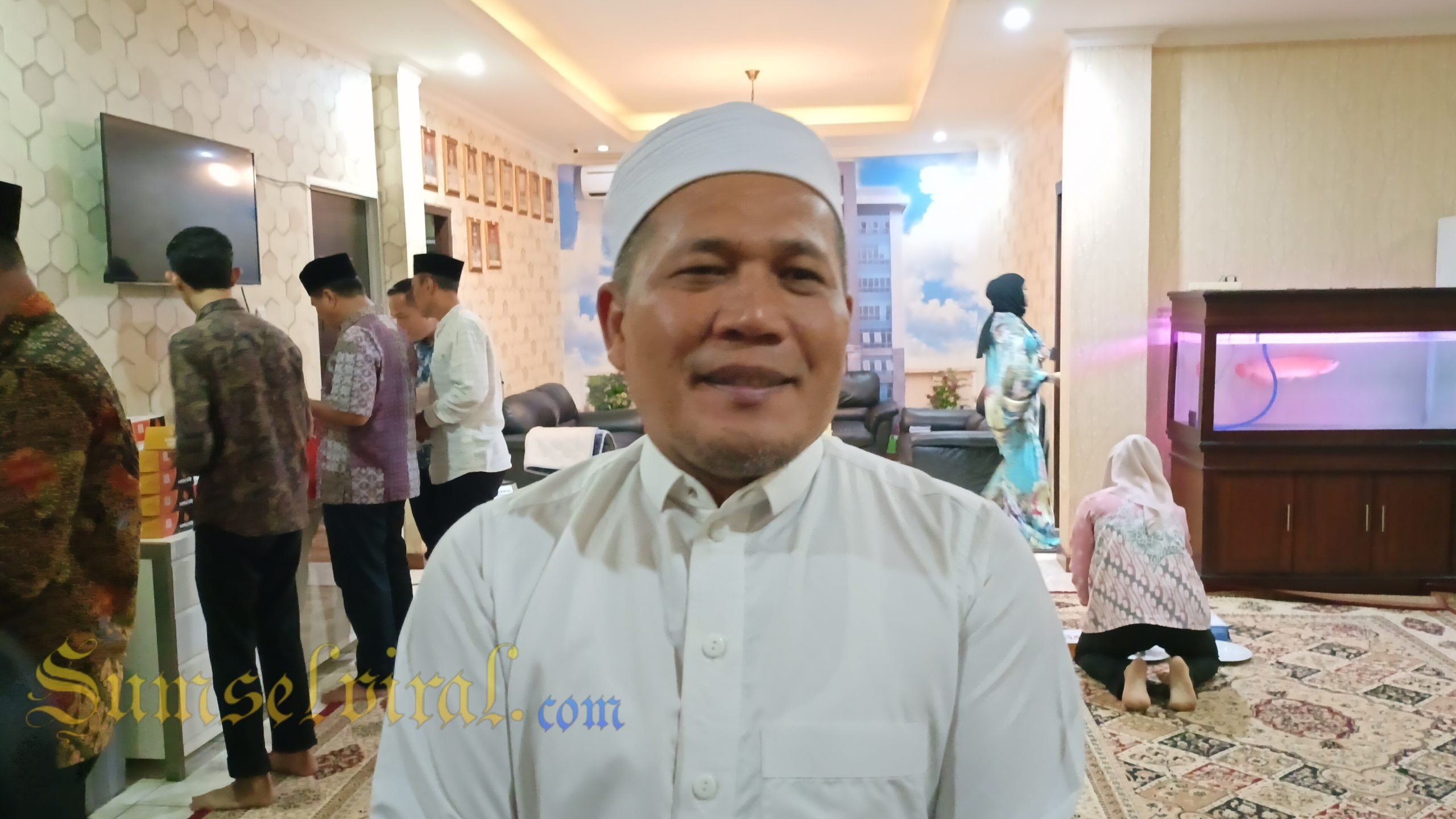 ustadz Rahmat Irwani selaku pengisi Tausiyah