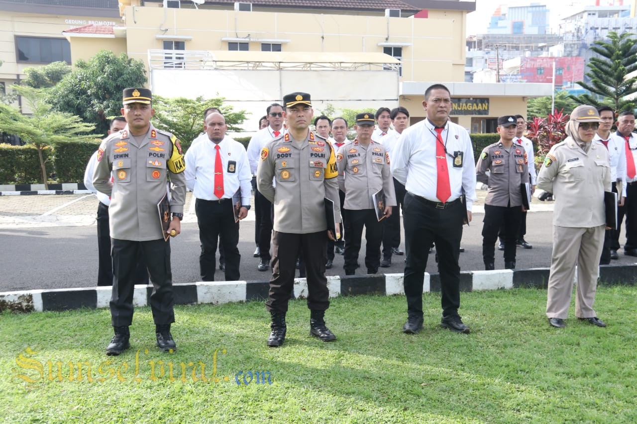 Kapolres Pagar Alam AKBP Erwin Aras Genda Raih 3 Pin Emas Terbaik Dari Kapolda Sumsel