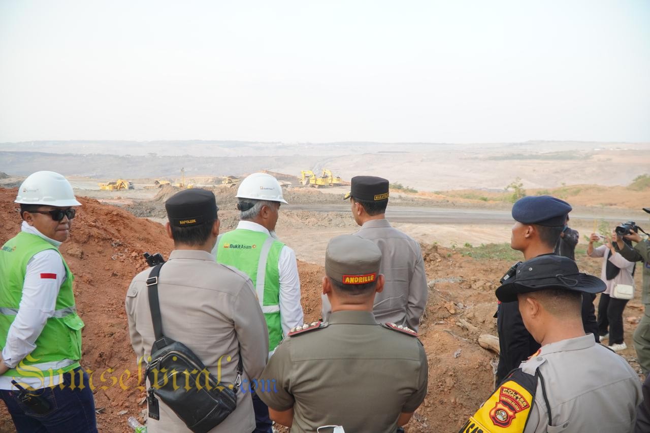 Rusaknya lingkungan akibat tambang ilegal batu bara