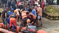 Detik-detik Penemuan Korban Laka Air oleh Tim Binpotmar Lanal Palembang